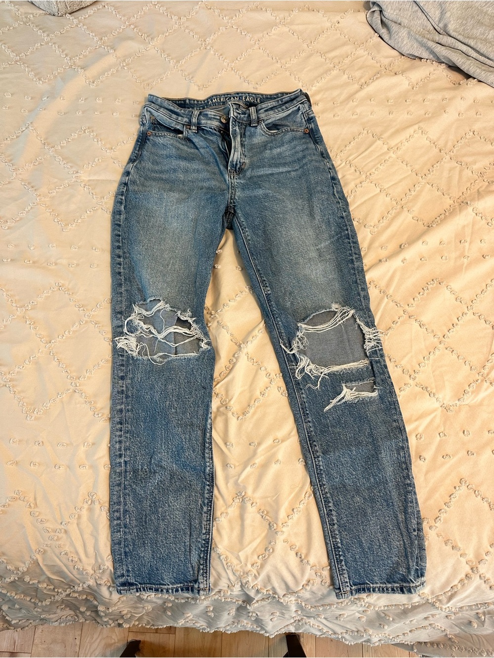 American Eagle Outfitters Women's Mom Jeans